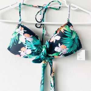 NWT small flower print bikini top